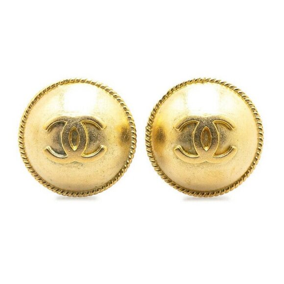 CHANEL CC Logos Round Vintage Clip-On Earrings Gold Tone 95P Auth #94464 - Picture 1 of 3